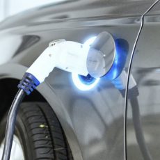 Nederlands kabinet: In 2030 alleen nog elektrische auto’s