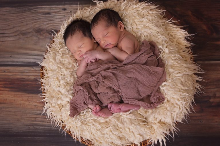 Wat maakt een tweelingzwangerschap anders?